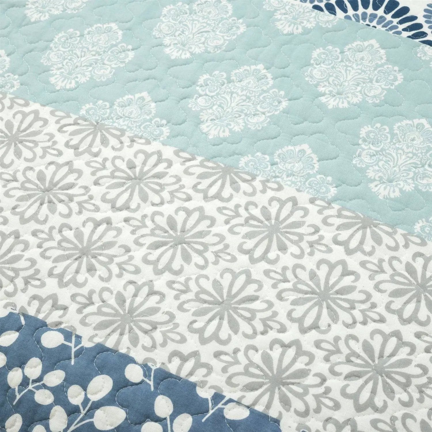 King Size Lightweight 3 Piece Reversible Botanical Blue Damask Quilt Set by HomePacific