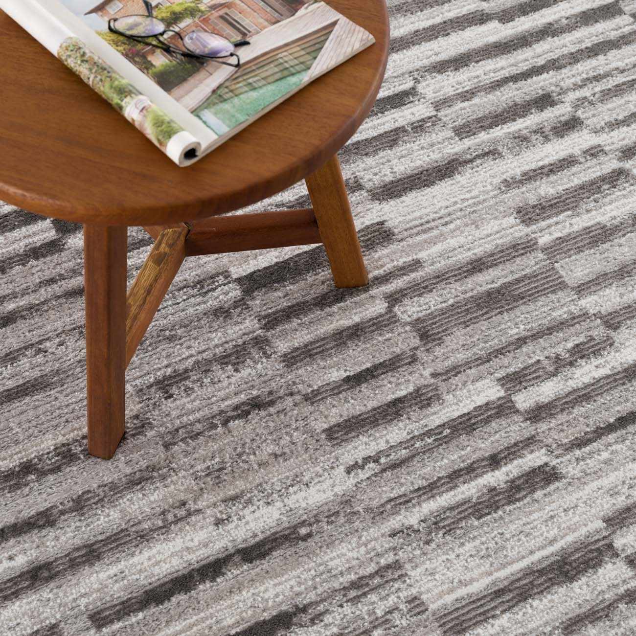 Arissa Broken-Striped Area Rug - Clearance by Boutique Rugs