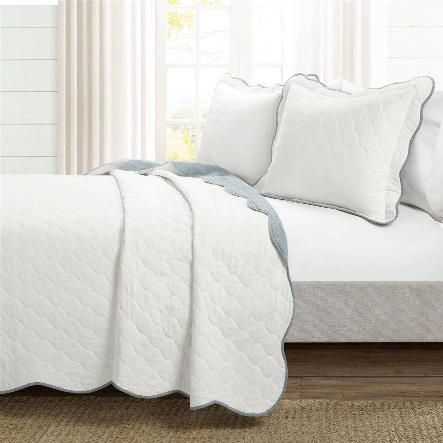 Full/Queen White Blue Scalloped Edge Reversible Thin Light Quilt Set by HomePacific