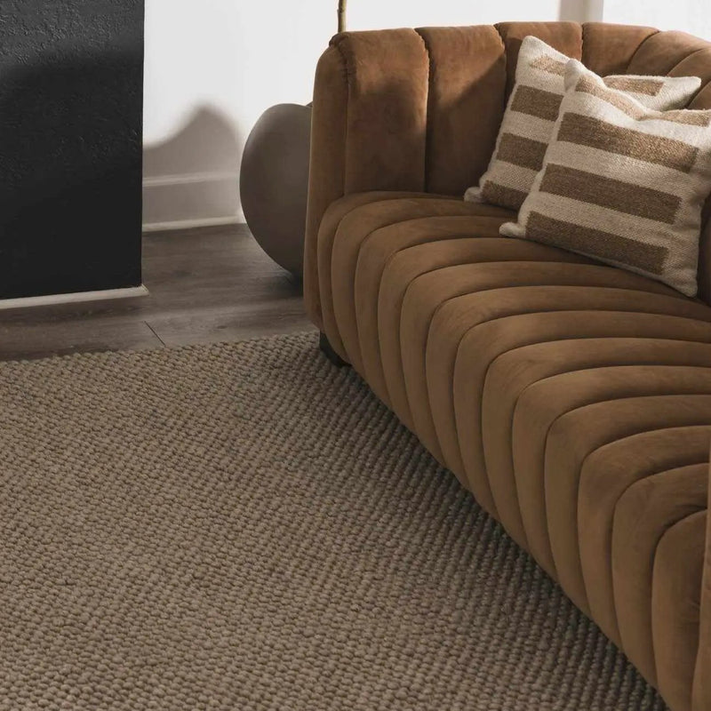 Lucerne Ivory LNE-1002 Wool Rug by Boutique Rugs