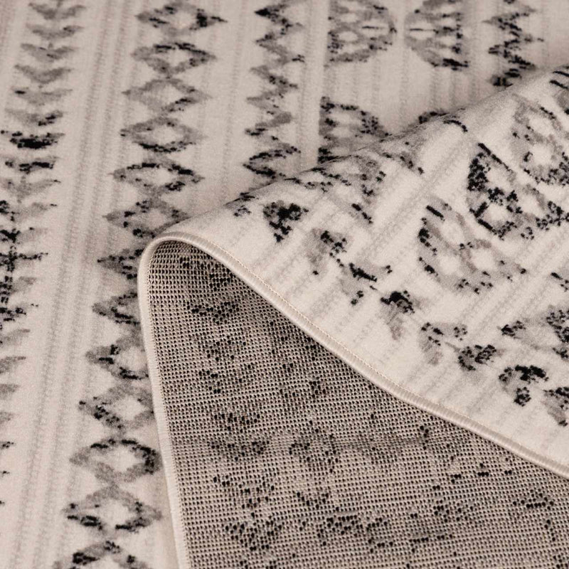 Greig Area Rug by Boutique Rugs
