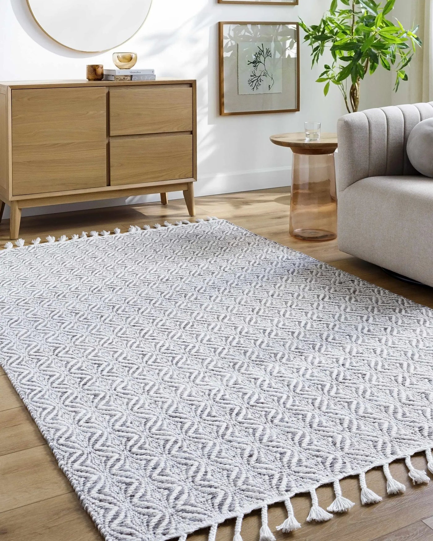 Anelia Medium Gray Area Rug - Clearance by Boutique Rugs
