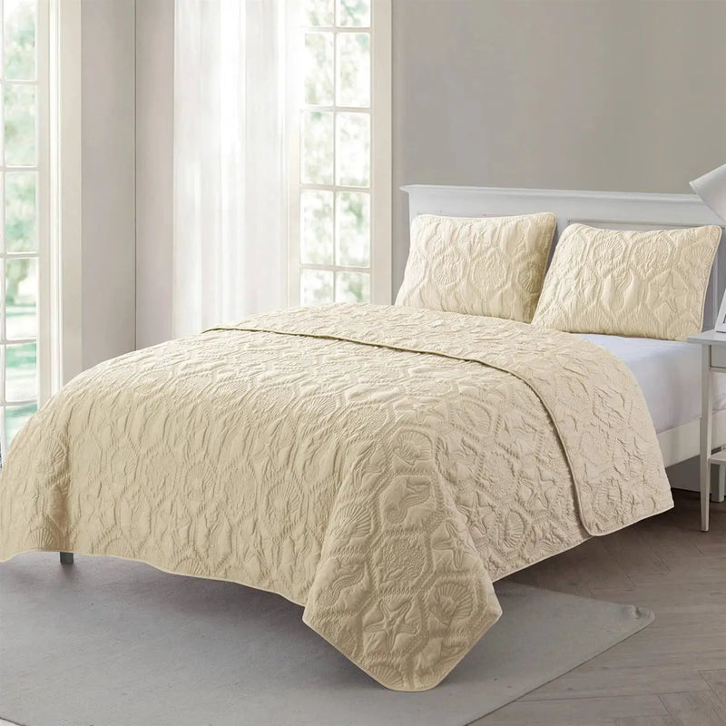 Queen Coastal Beach Starfish Seashells Seahorse Sand Tan 3-Piece Quilt Set by HomePacific