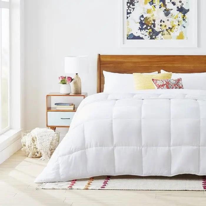 Queen Size Cozy All Seasons Plush White Polyester Down Alternative Comforter by HomePacific