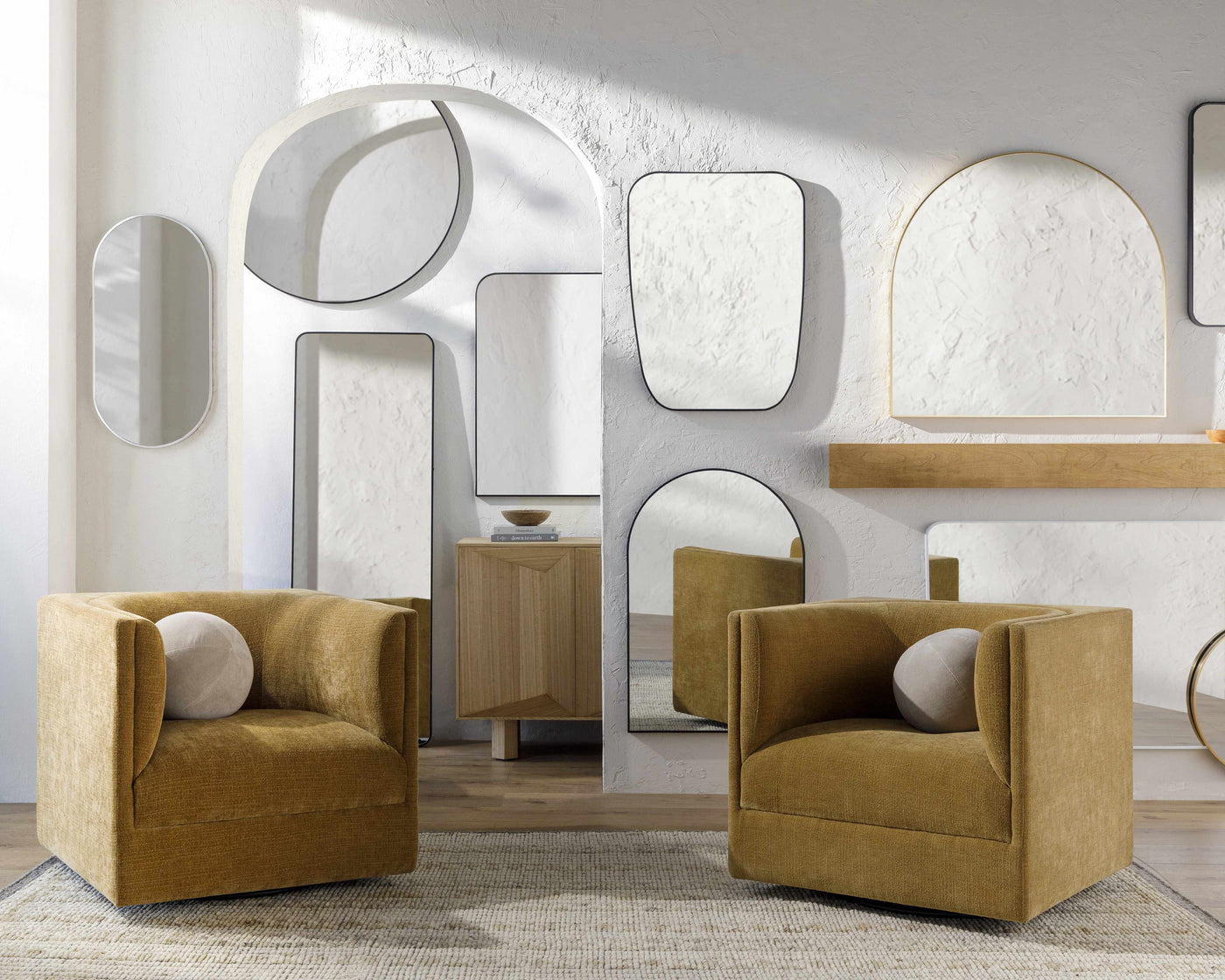 Yagodnoye Mirror by Boutique Rugs