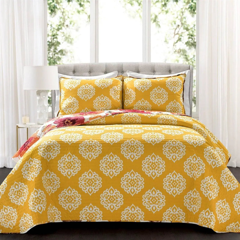 Full/Queen Red Orange Flowers Lightweight Polyester Microfiber Quilt Set by HomePacific