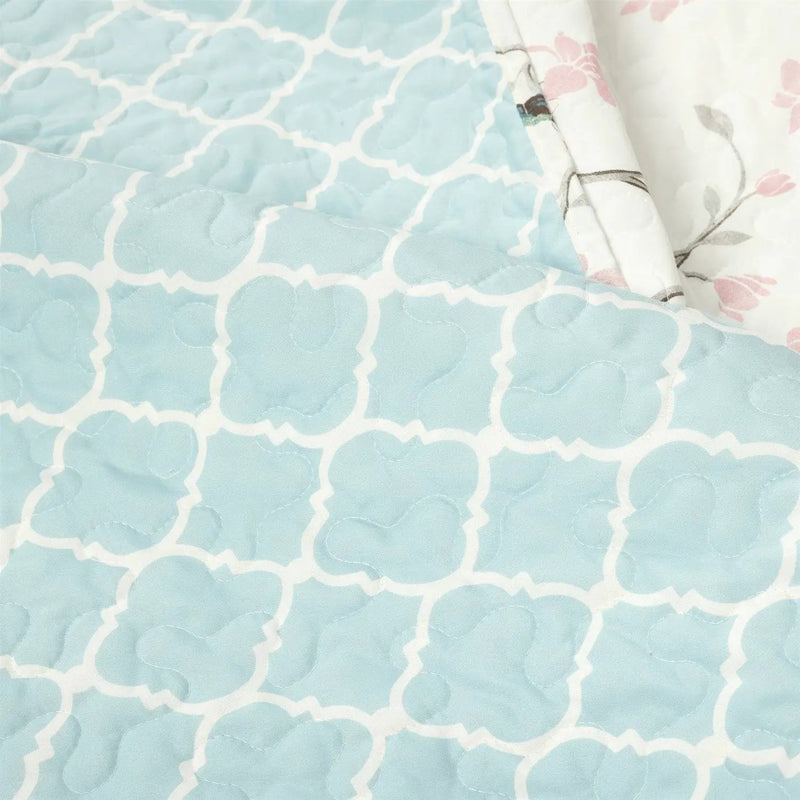 Full/Queen Reversible Lightweight Polyester Floral Birds 3 Piece Quilt Set by HomePacific