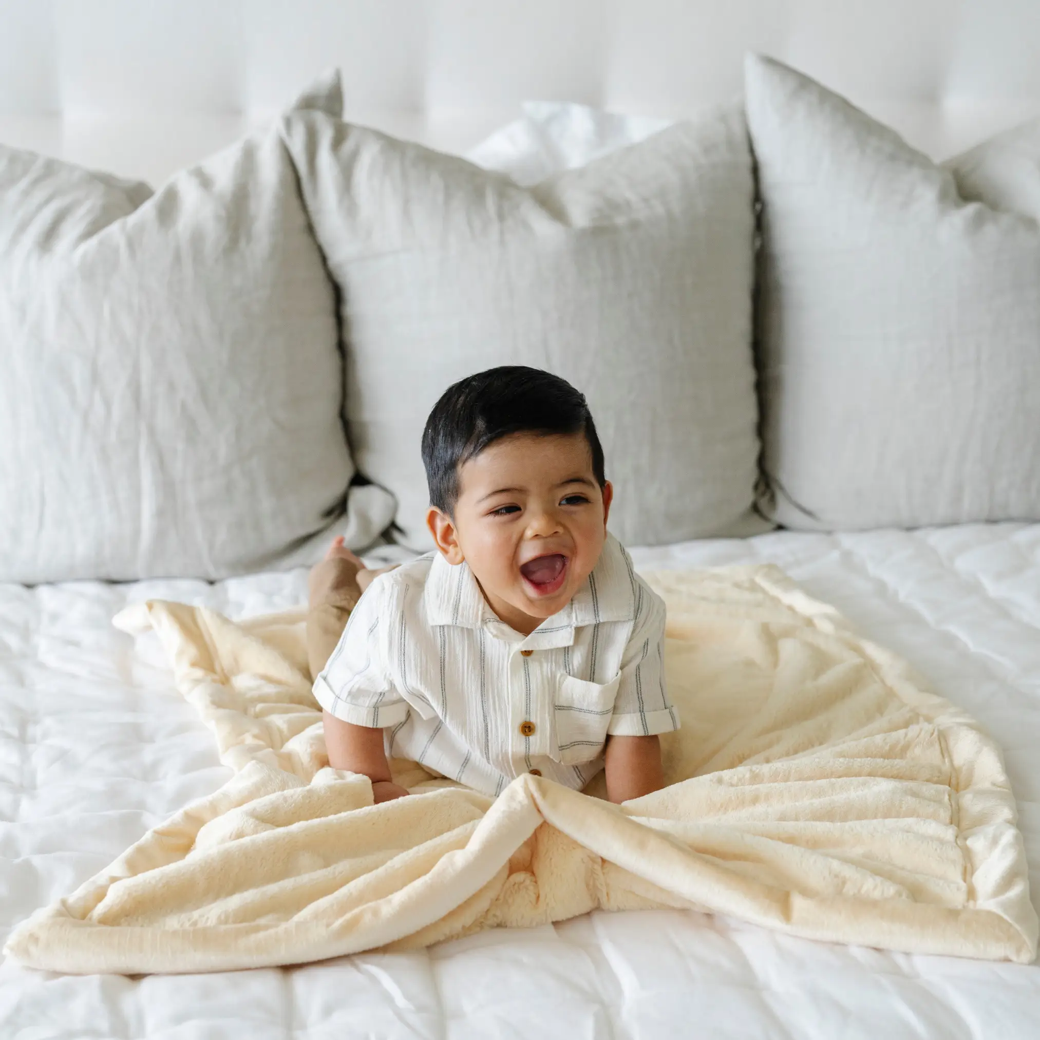 Lush Receiving Blanket 30x40 Inch by Saranoni by HouseOfZazla