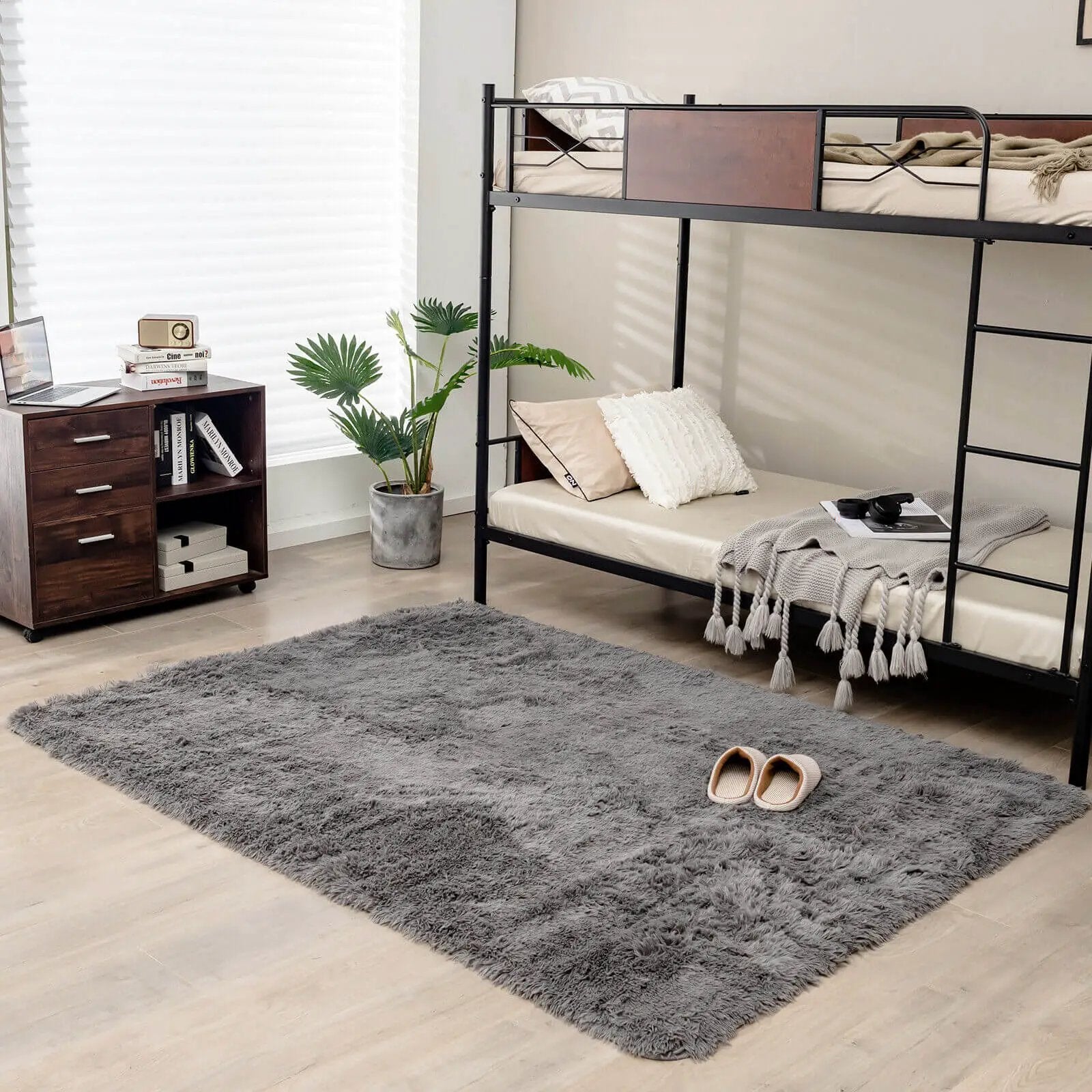 5 x 7 Feet Modern Rectangular Soft Shag Area Rug for Living Room Bedroom by DirectDeals