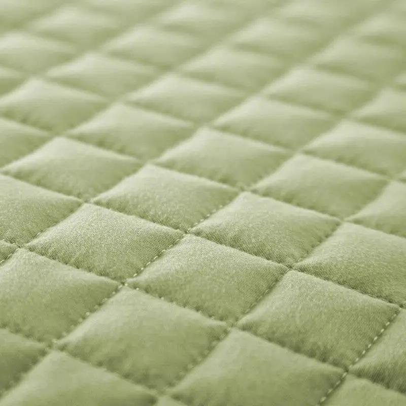 Twin/Twin XL Lightweight Sage Ultra Soft 2-Piece Microfiber Quilt Set by HomePacific
