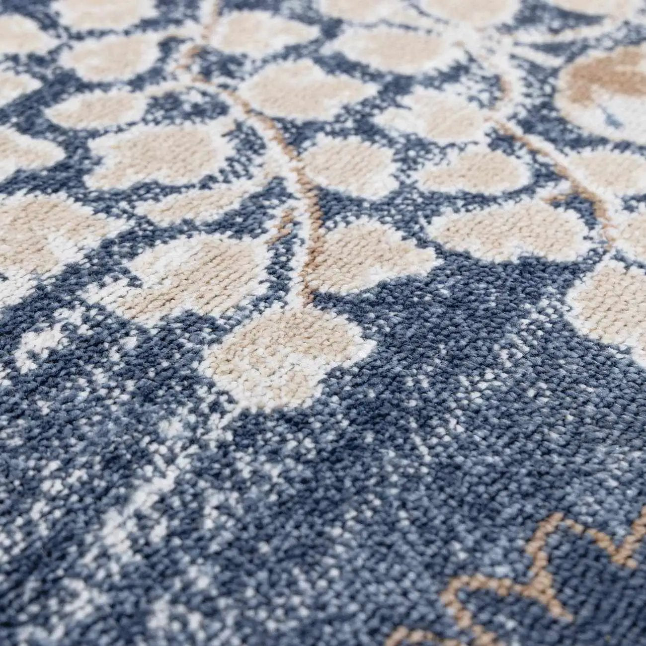 Scalby Area Rug by Boutique Rugs