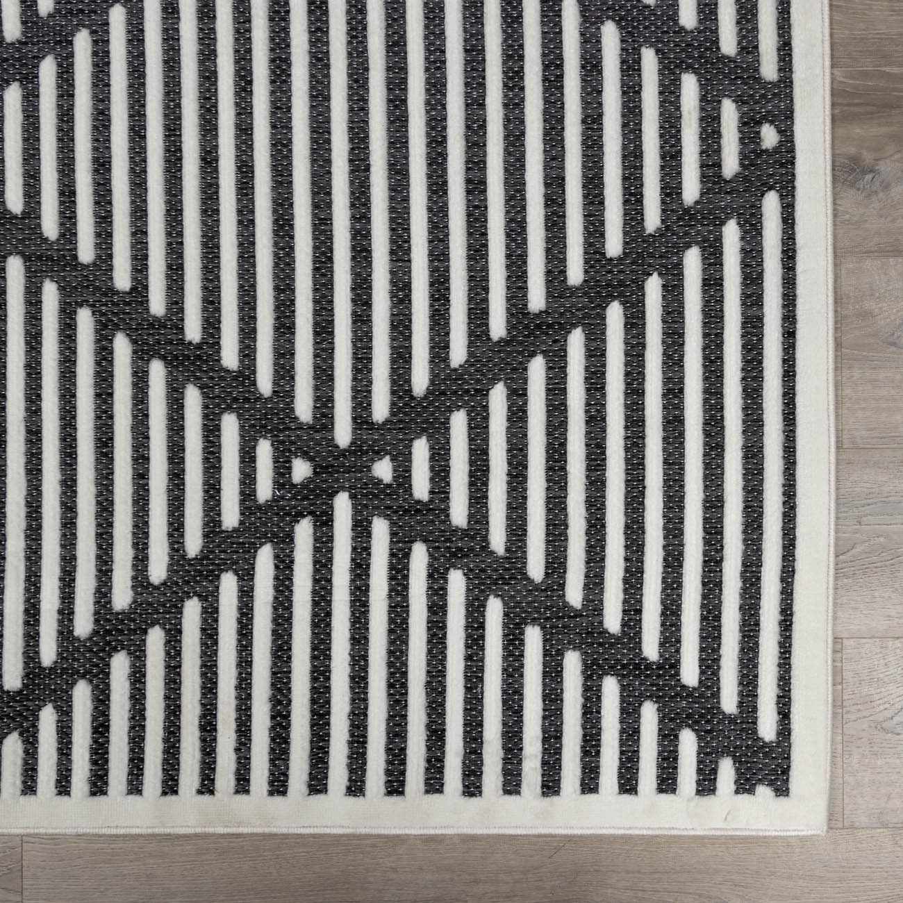 Anah 3D Black Outdoor Rug by Boutique Rugs