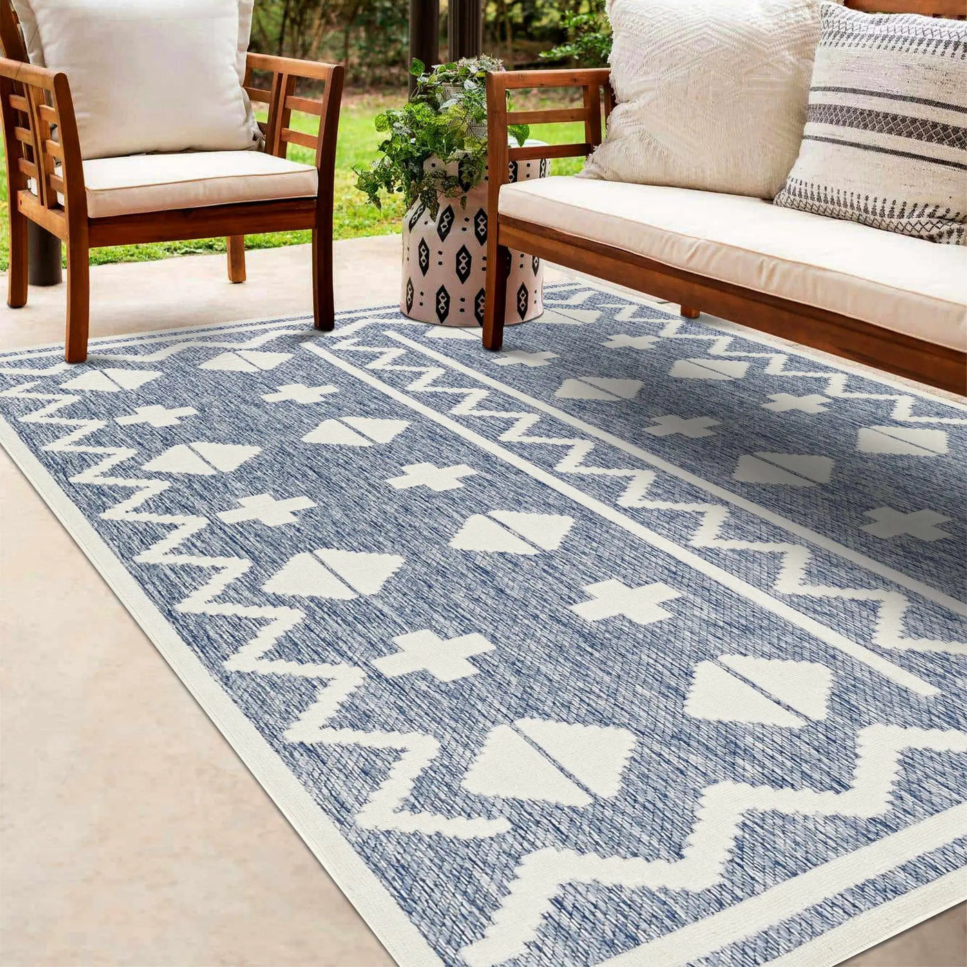 Elio Blue Outdoor Rug - Clearance by Boutique Rugs