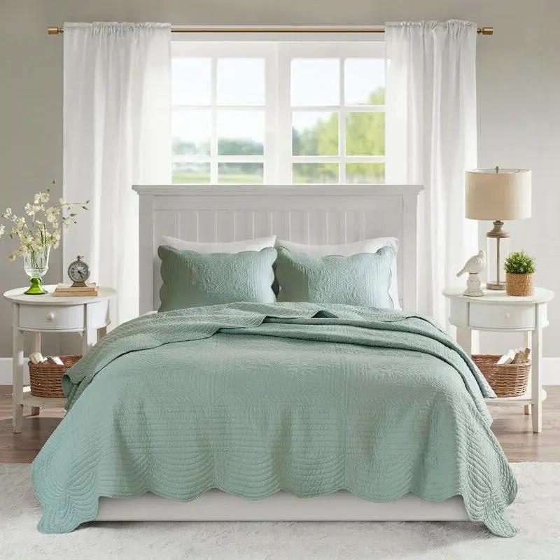 King Size 3 Piece Reversible Scalloped Edges Microfiber Quilt Set in Seafoam by HomePacific