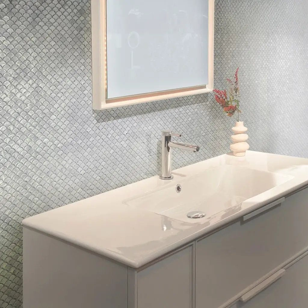 Chiffon White 12x12 Polished Arabesque Shell Mother of Pearl Mosaic Tile (20 pack, 19.34 sq ft/case) by Apollo Tile
