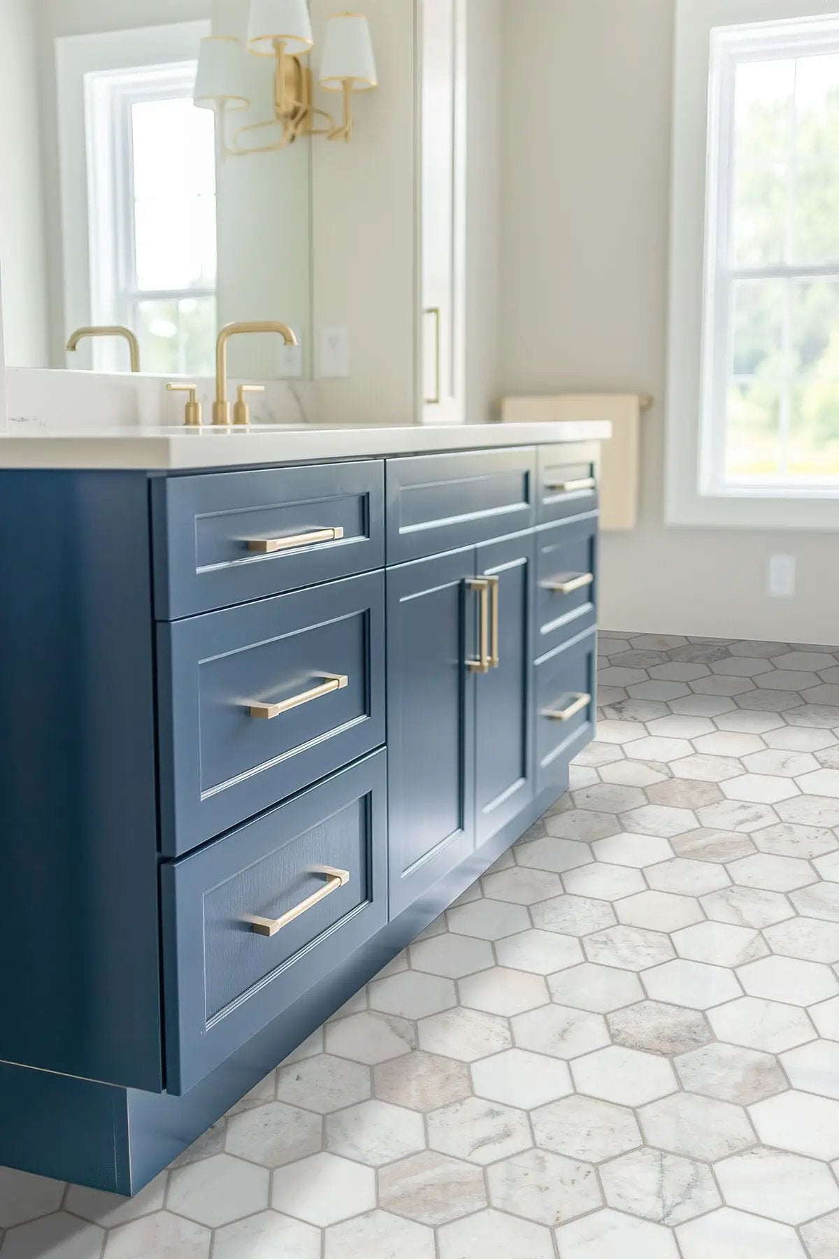 Arabescato Venato White 5" Hexagon Honed Marble Mosaics by MSI Surfaces