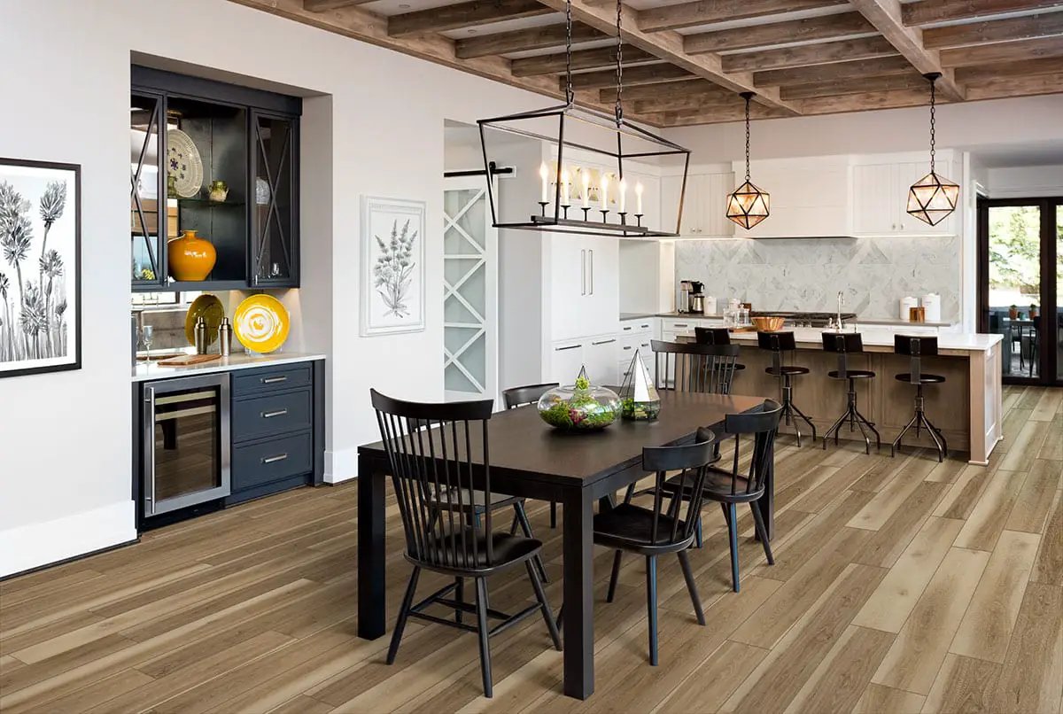 Arabescato Venato Argyle Honed Pattern Marble Mosaics in a finished room