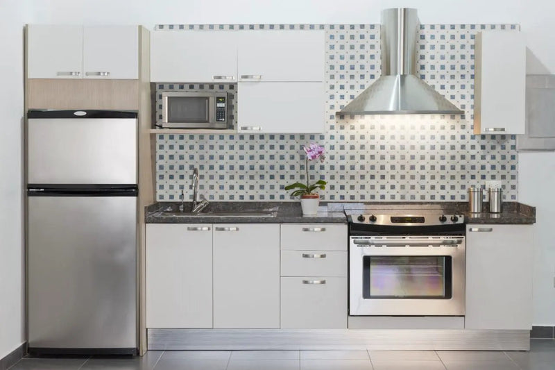 Azula Hatchwork Polished Pattern Marble Mosaics in a finished room
