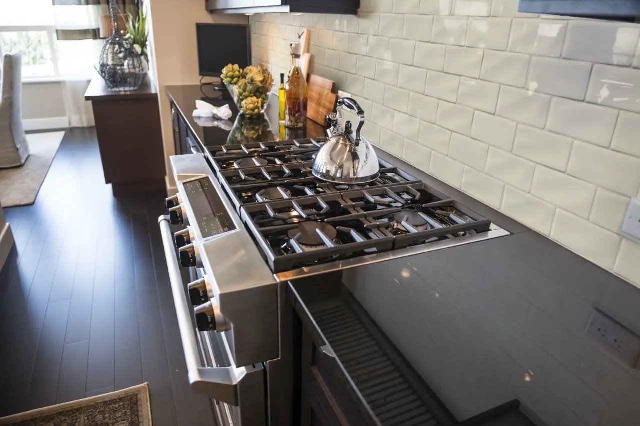 Antique White Subway Tile 3x6 Glossy Ceramic Mosaics in a finished room