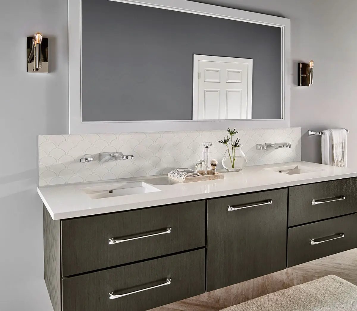 White Glossy Fish Scale Mosaic Porcelain in a finished room