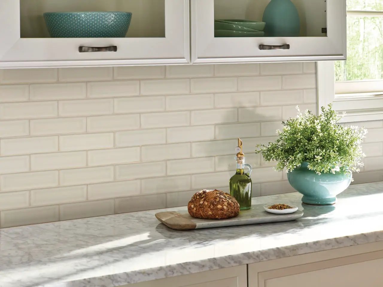 White Wave Interlocking Pattern 4mm Glass Mosaics in a finished room
