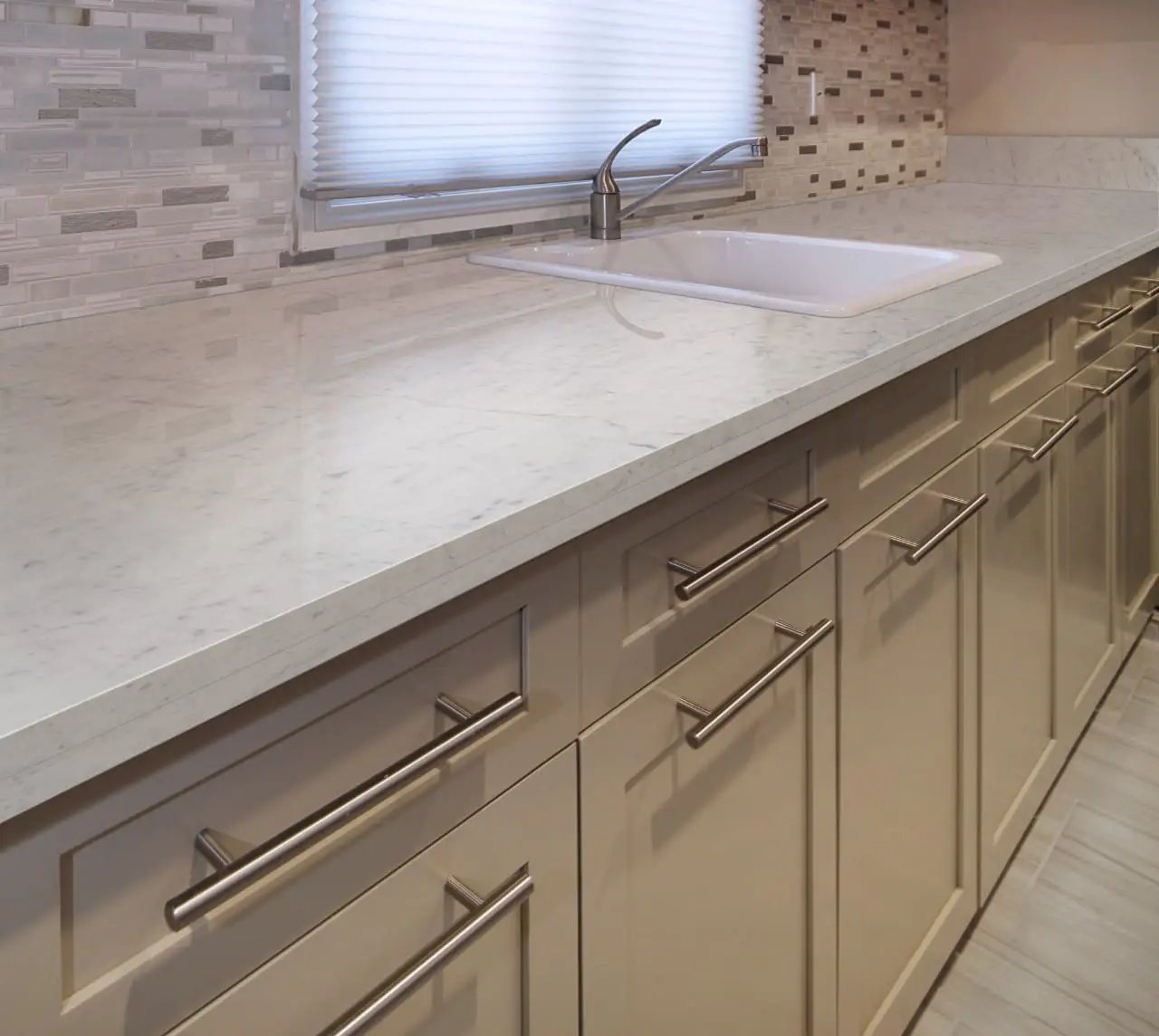 Everest Interlocking Pattern 8mm Porcelain Mosaics in a finished room