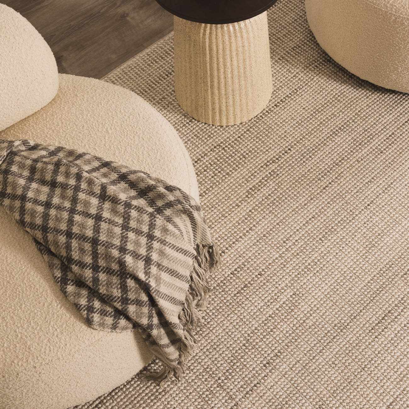 Gowan Cream Area Rug by Boutique Rugs