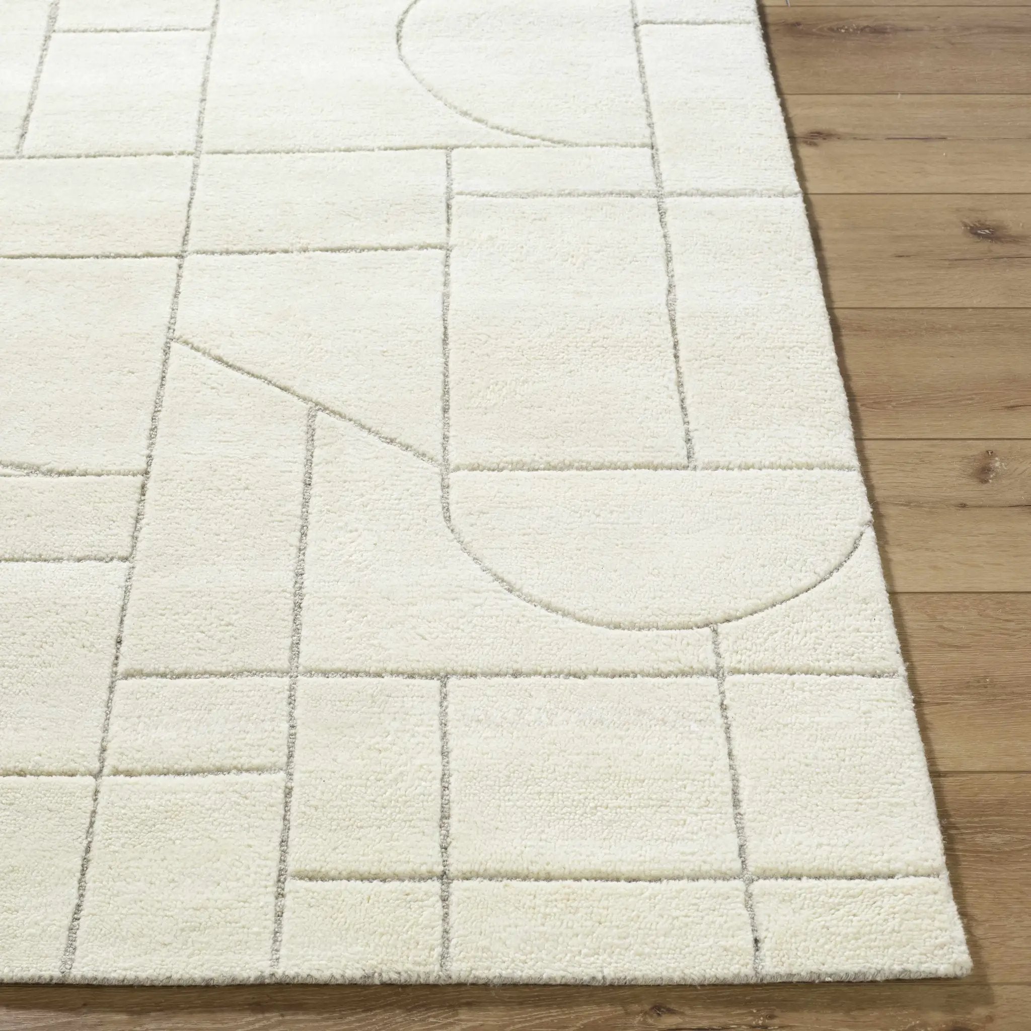 Fusao Off White Area Rug - Clearance by Boutique Rugs