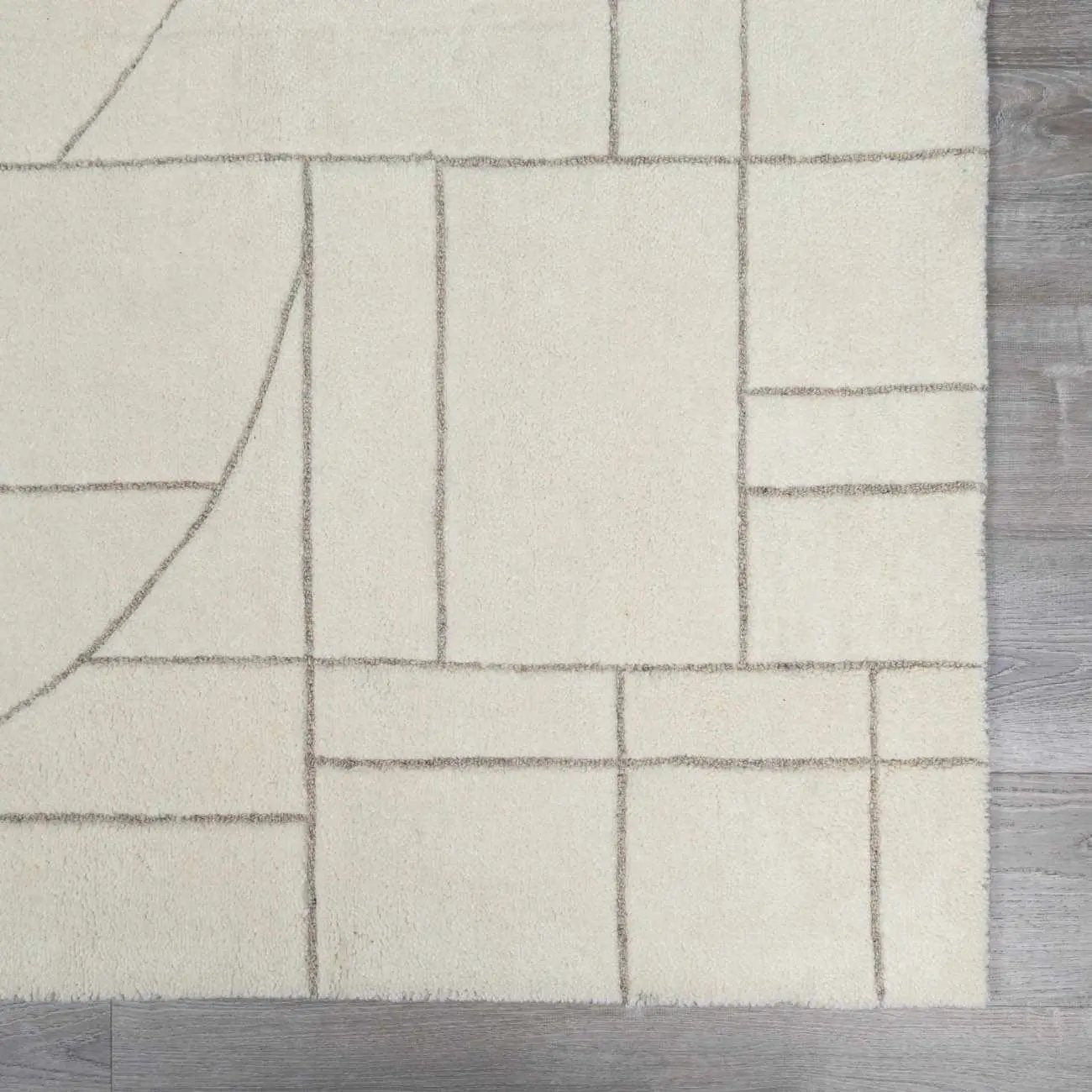 Fusao Off White Area Rug - Clearance by Boutique Rugs