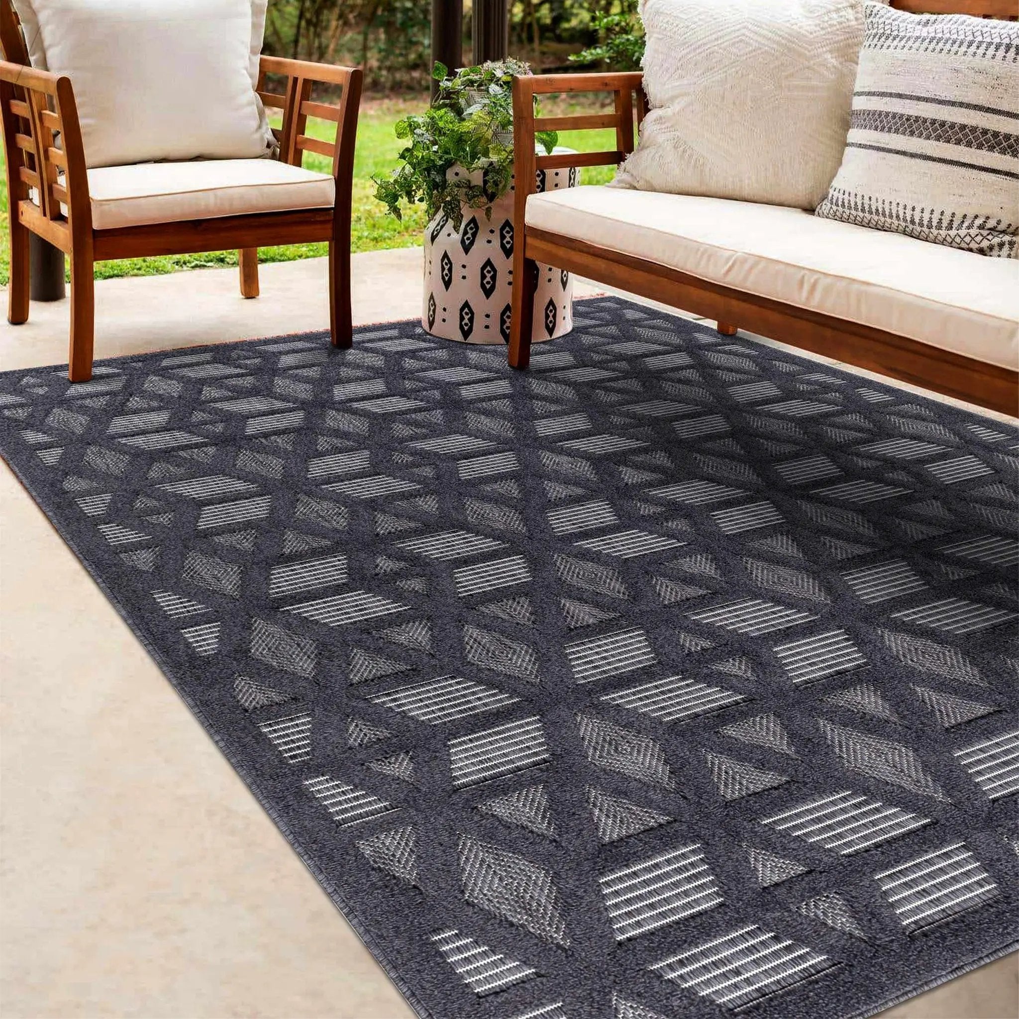Nuri Black Outdoor Rug - Clearance by Boutique Rugs