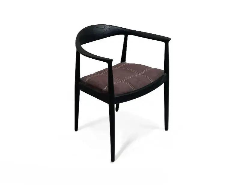 Scandinavian Style with Perfect Craftsmanship - Chair C-3 by Gizz