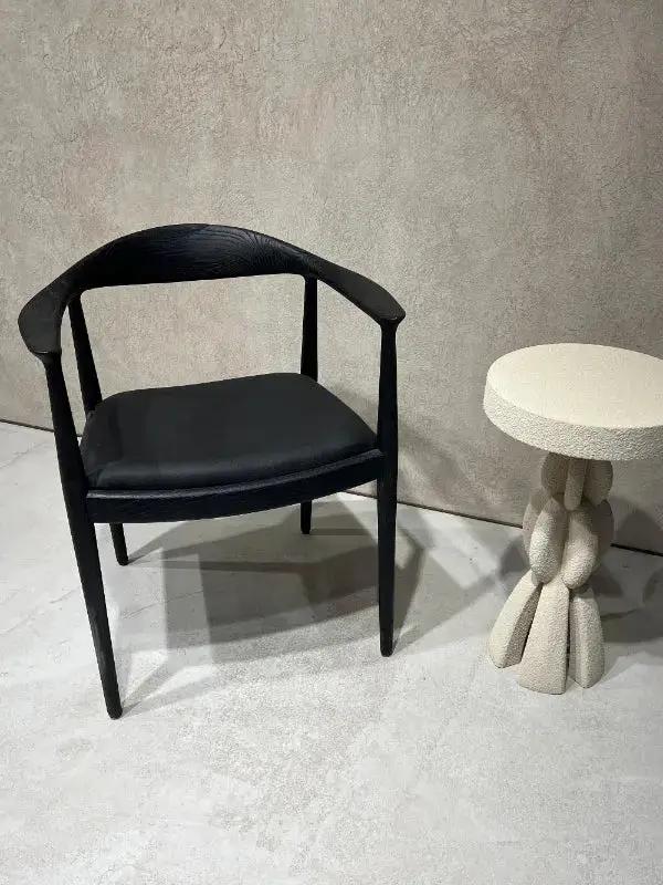 Scandinavian Style with Perfect Craftsmanship - Chair C-3 by Gizz