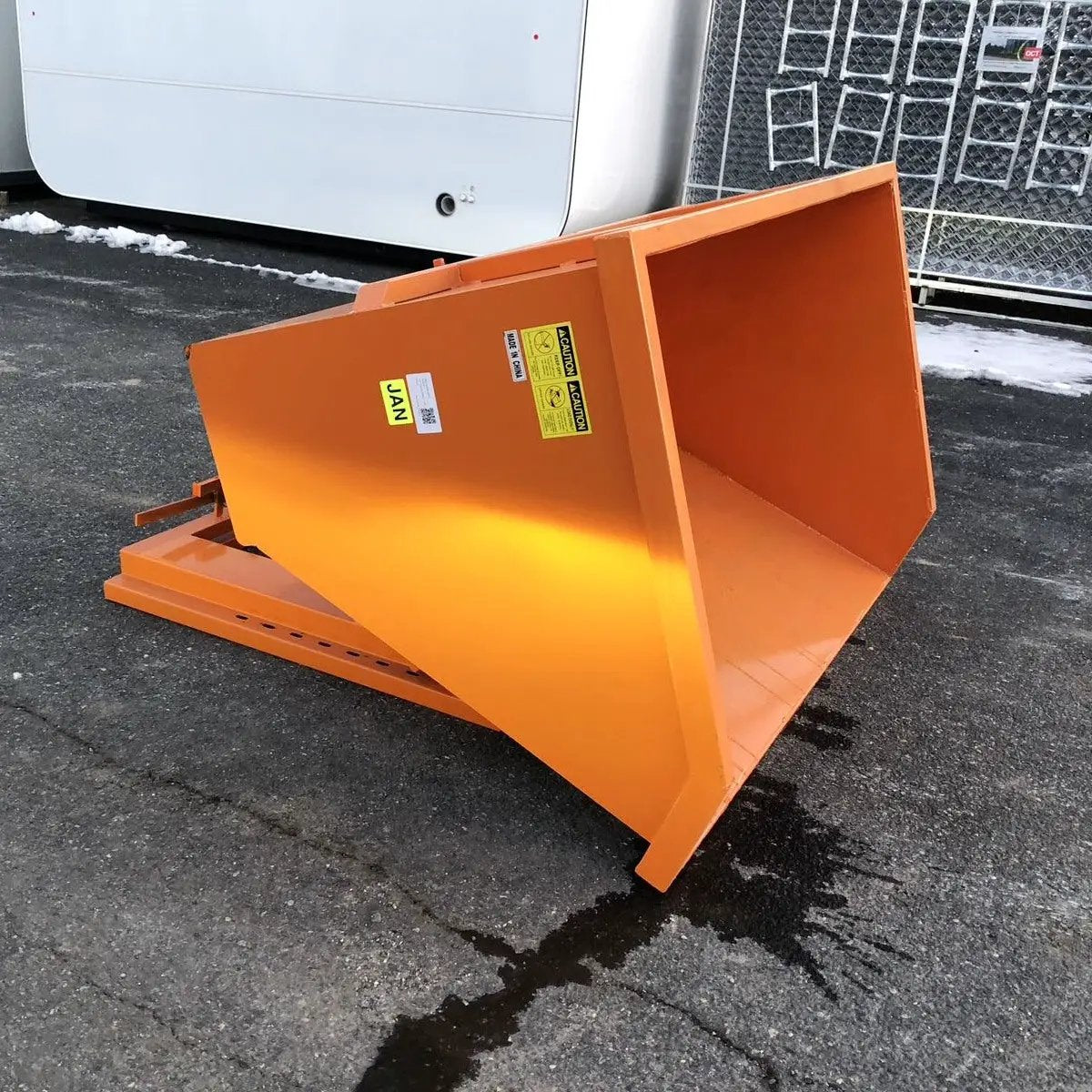 Greatbear Self Dumping Forklift Hopper - 1.5 Cubic Yard Capacity by Chery Industrial