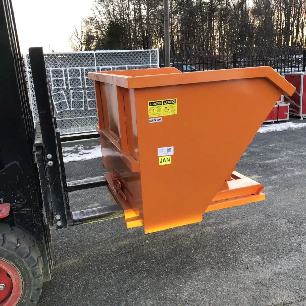 Greatbear Self Dumping Forklift Hopper - 1.5 Cubic Yard Capacity by Chery Industrial