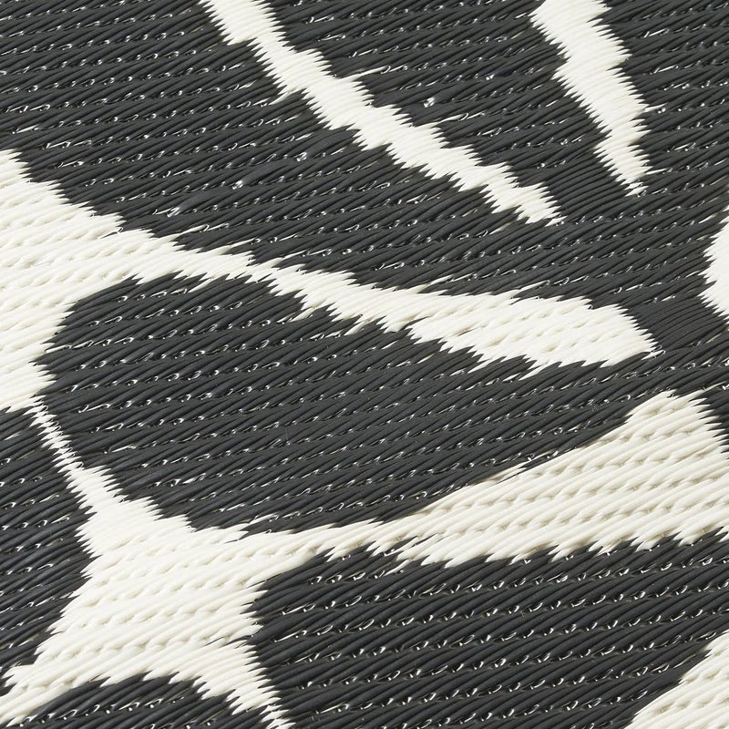 Serowe - Black & White Outdoor Rug for Patio by Fab Habitat