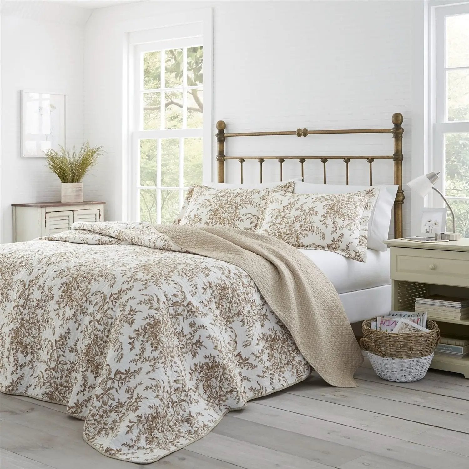 Full/Queen 3 Piece Bed-in-a-Bag Bohemian Tan Beige Floral Cotton Quilt Set by HomePacific