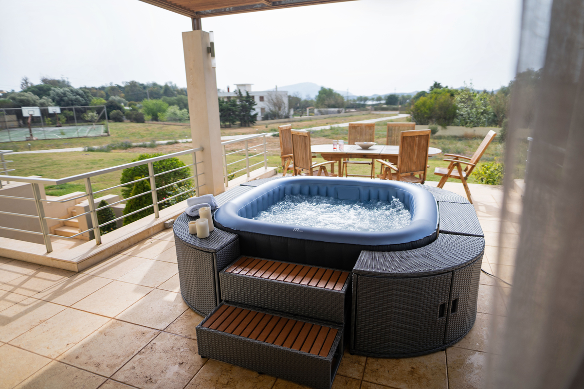 MSPA | TEKAPO | Comfort Series | Inflatable Hot Tub & Spa | Metallic Blue | Upto 6 Person, installed in a room
