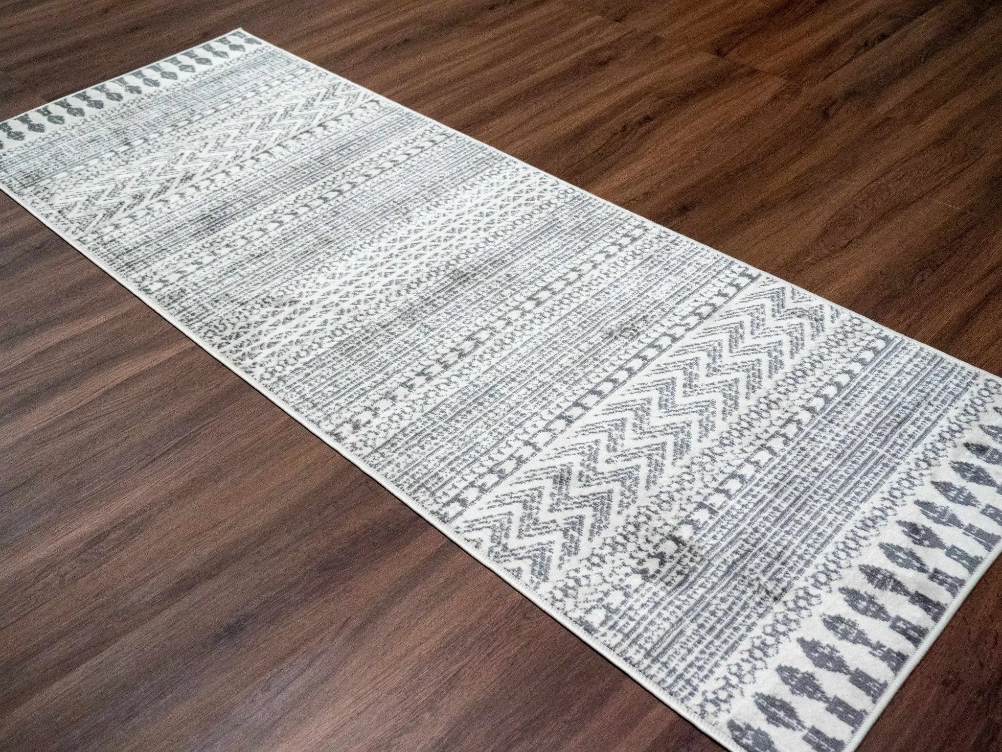 Tigri Aztec Ivory & Gray 2311 Rug - Clearance by Boutique Rugs