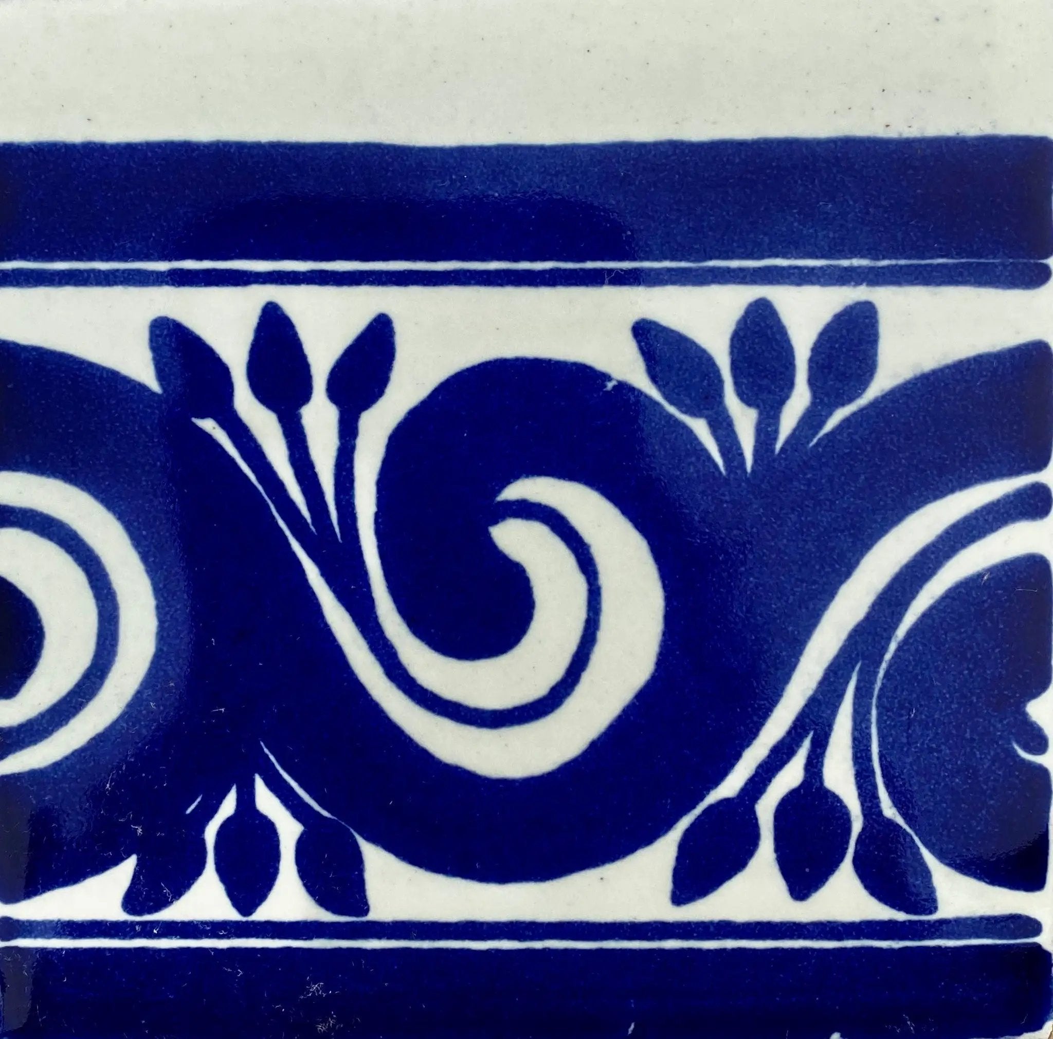 Gusano Azul by Place Of Clay