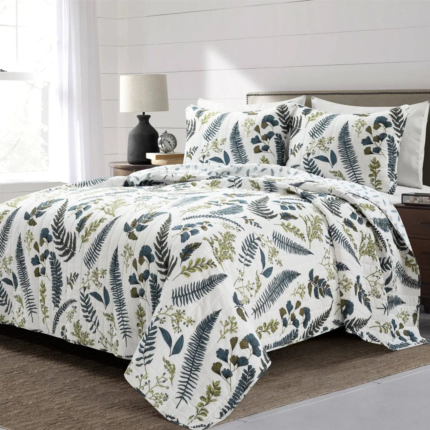 Full/Queen Reversible Cotton Lightweight Floral Fern 3 Piece Quilt Set by HomePacific