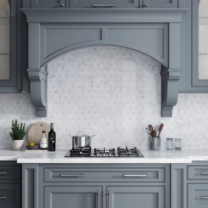Eastern White Bardiglio 10x11 Polished Floral Marble Mosaic Tile (5 pack, 3.85 sq ft/case) by Apollo Tile