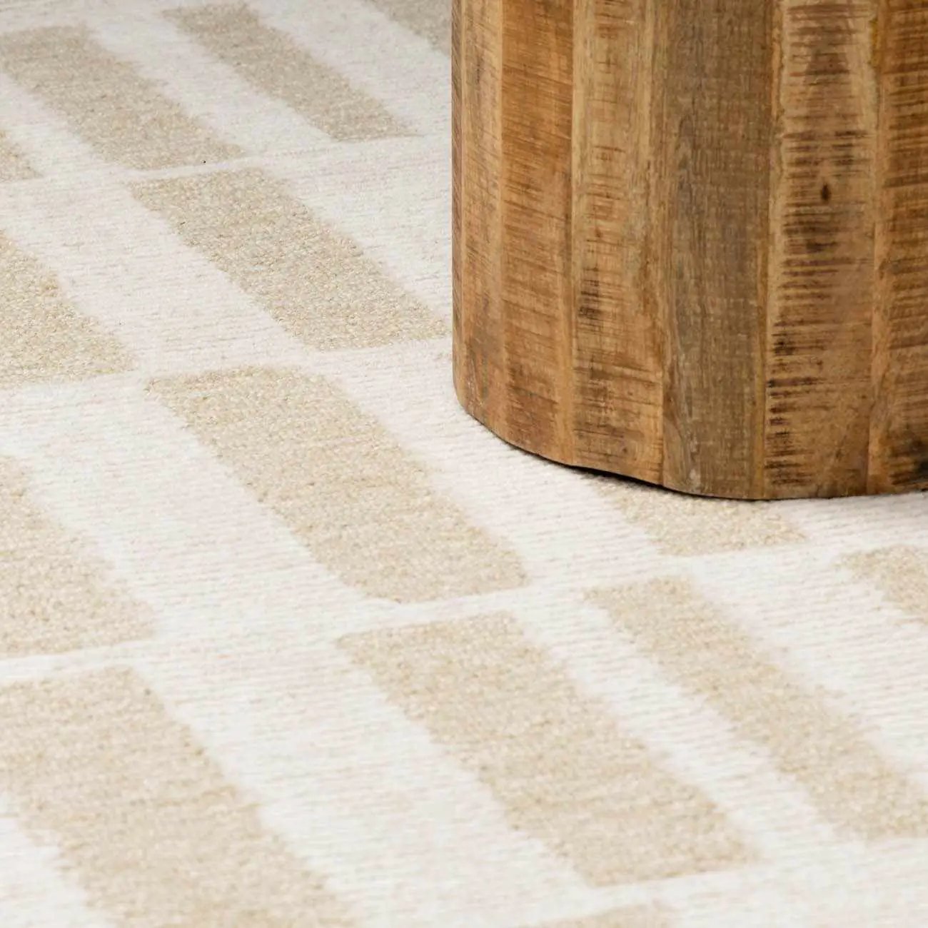 Teige Light Silver Area Rug by Boutique Rugs