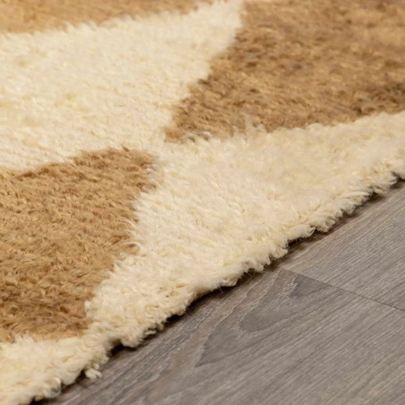 Tivka Diamond Checkered Wool Rug by Boutique Rugs