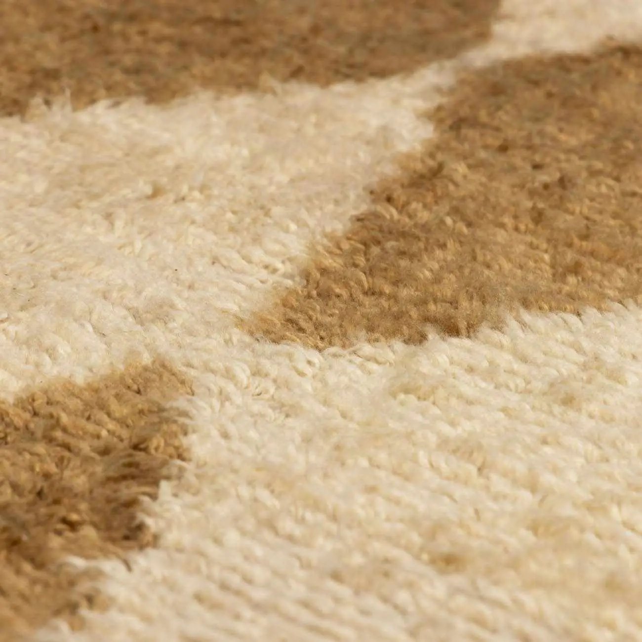 Tivka Diamond Checkered Wool Rug by Boutique Rugs