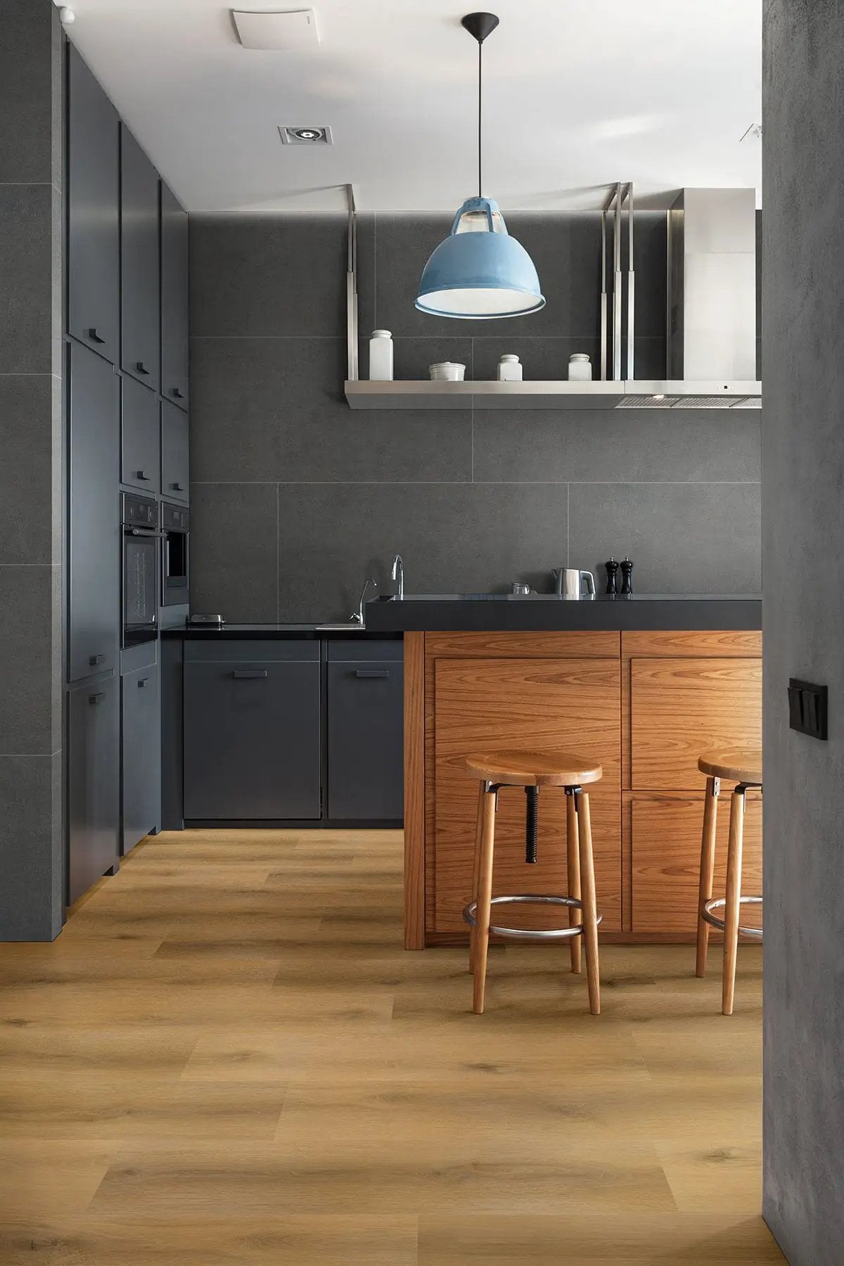 Laurel Scandi Semi Gloss Flush Stair Nose Wood Look Lvt Moldings 2.75x0.75 in a finished room