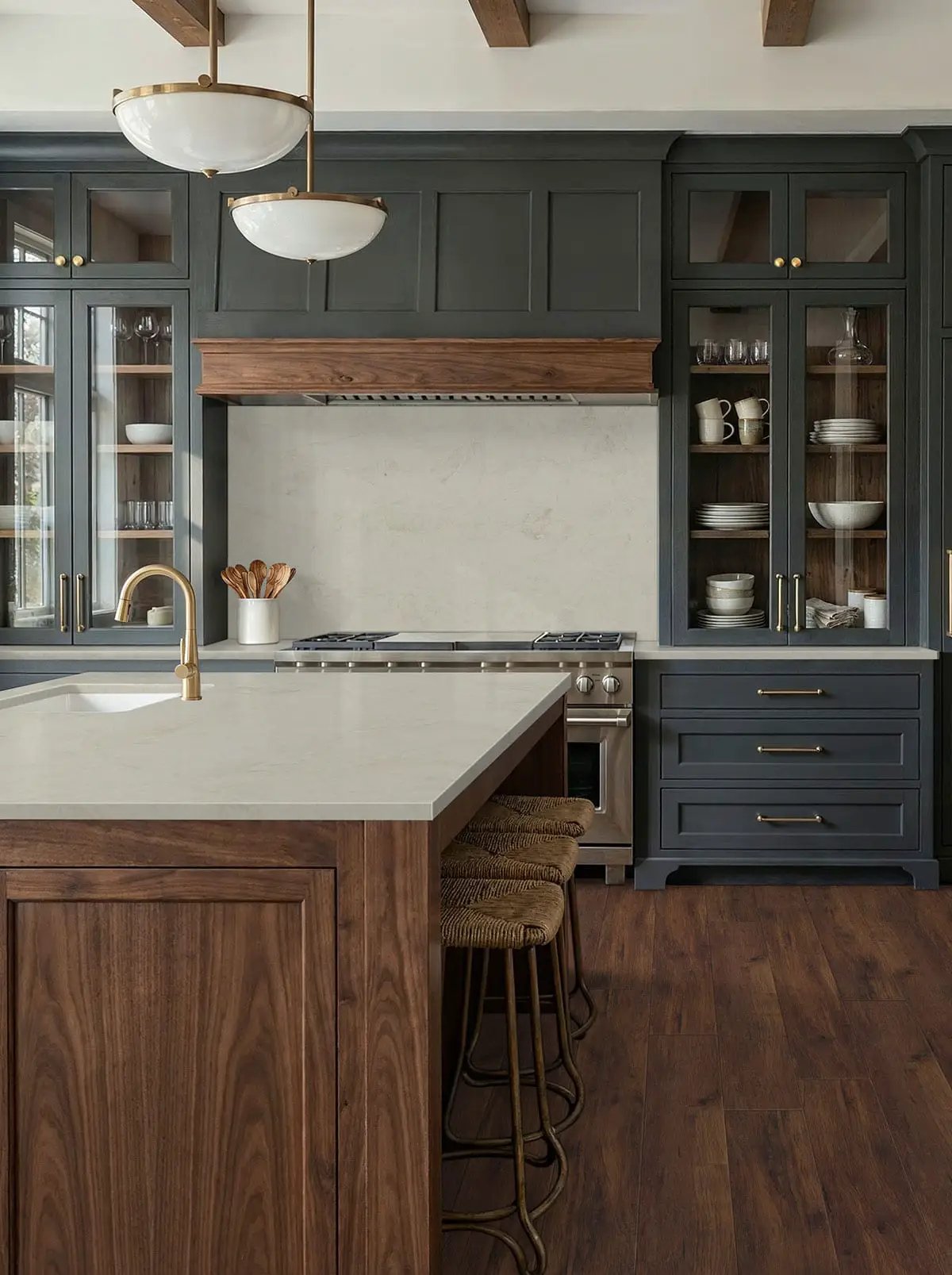 Xl Cyrus Braly Matte Wood Look Lvt Planks 9x60 in a finished room