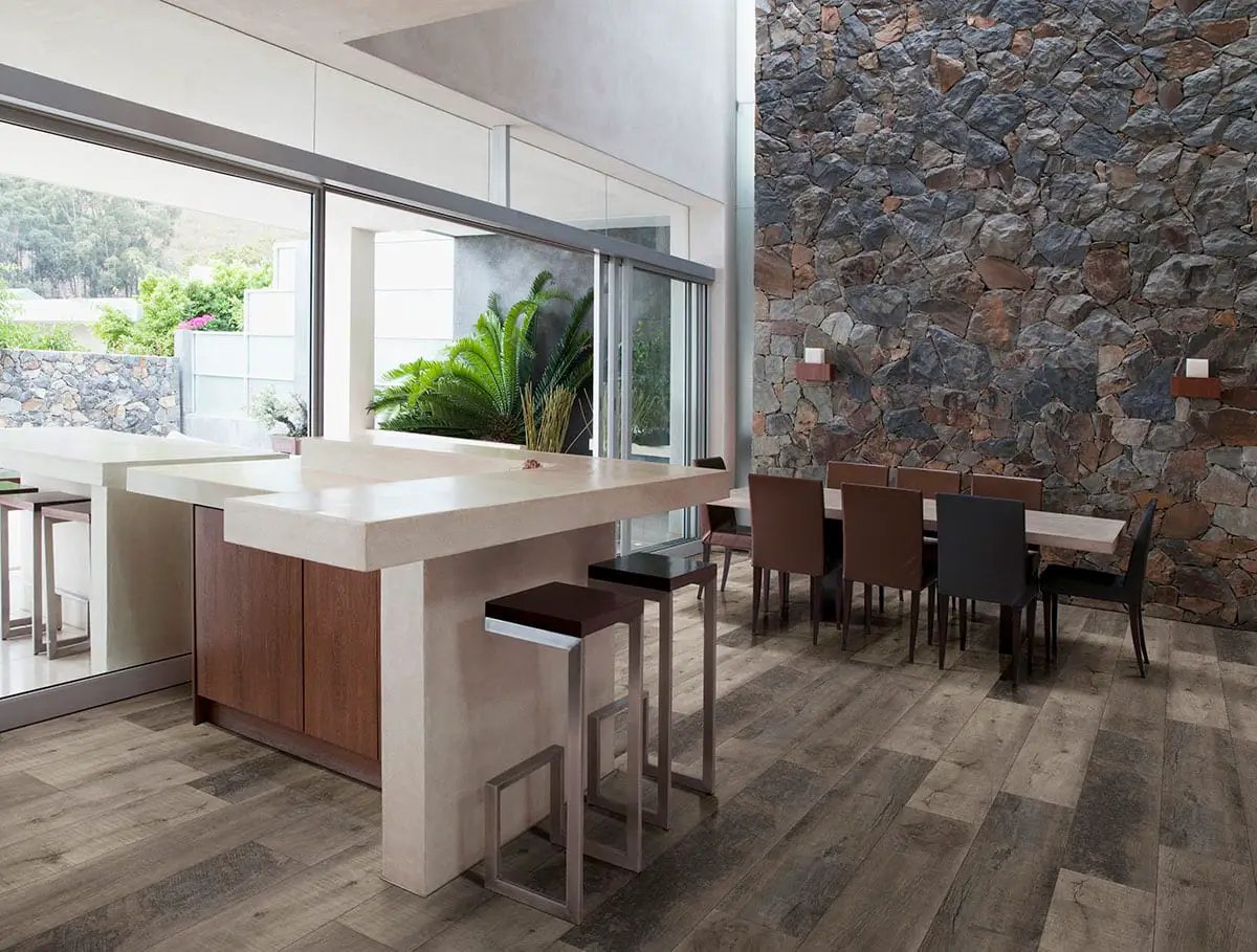 Xl Cyrus Wolfeboro Matte Wood Look Lvt Planks 9x60 in a finished room
