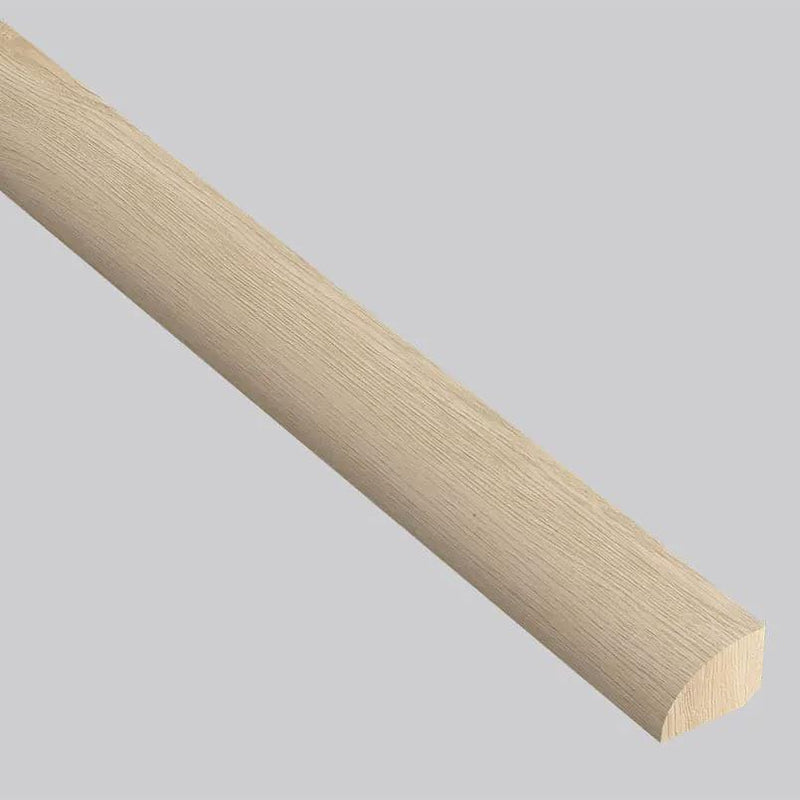 Shorecliffs Schertz Oaks Semi Gloss Quarter Round Wood Look Rigid Core Moldings 0.64x0.75 close up