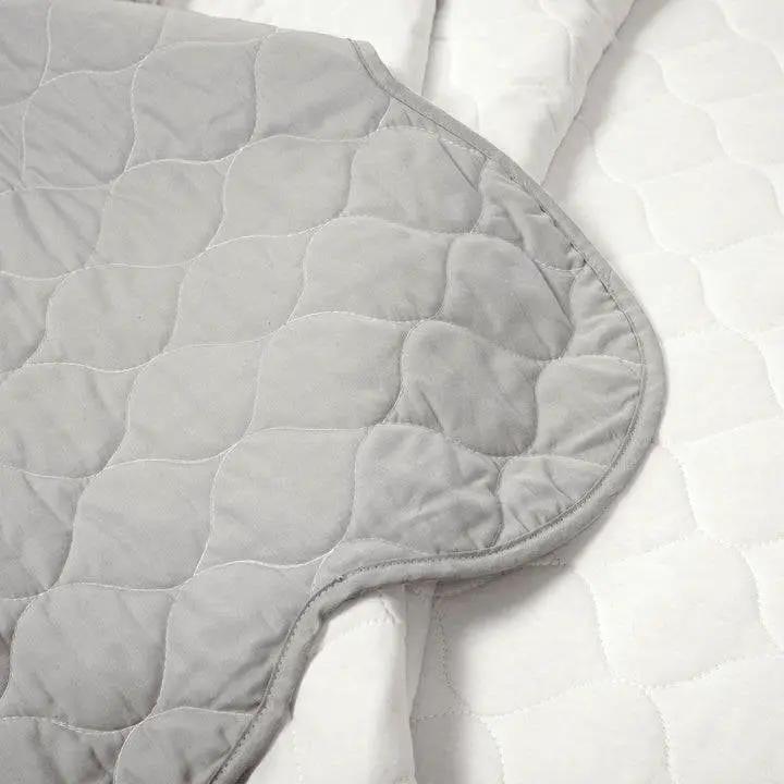 Full/Queen White Grey Scalloped Edge Reversible Thin Light Quilt Set by HomePacific