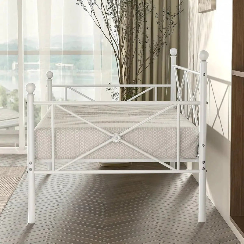 Twin size Heavy Duty Metal Daybed Frame in Classic White Finish by HomePacific